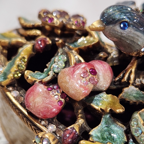 Jay Strongwater Bird on Fruit Oval Box with Tag - Picture 11 of 11